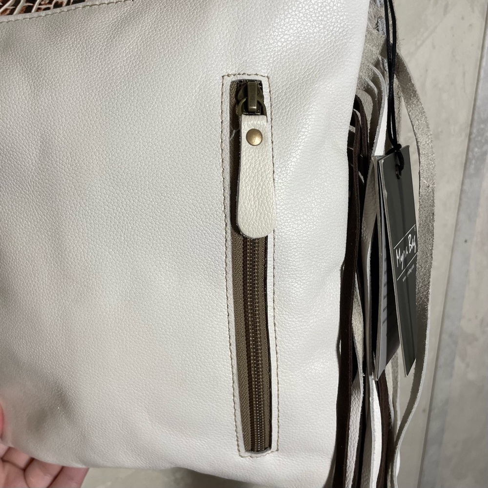 NWT Myra Bag white crossbody concealed carry purse - Picture 11 of 12